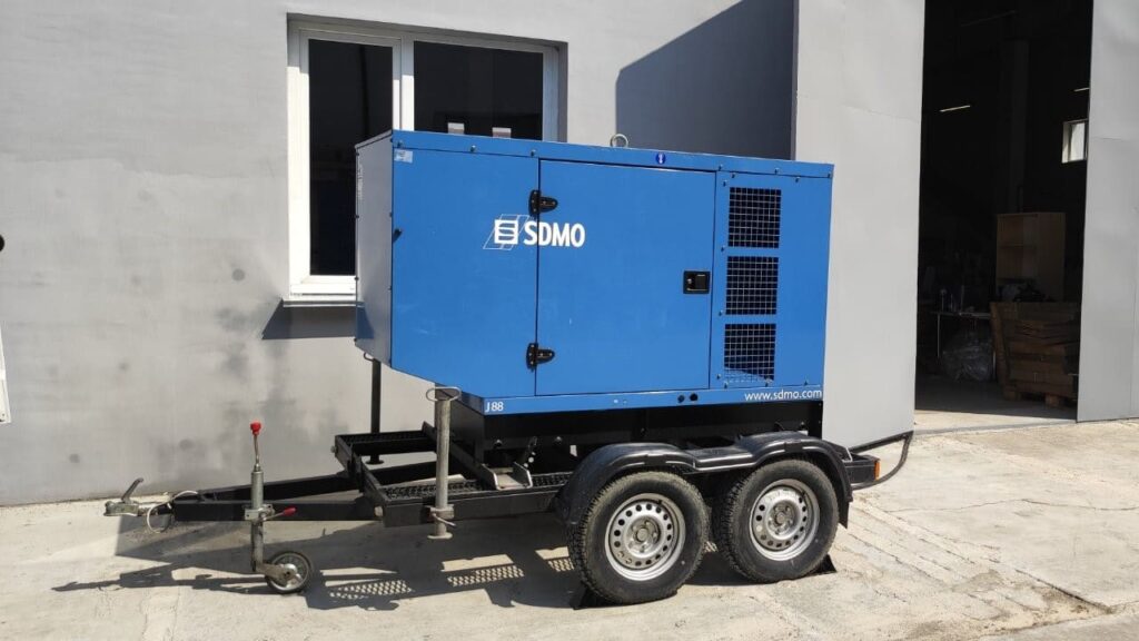 резервний електрогенератор 70 кВт для живлення пром об'єкту